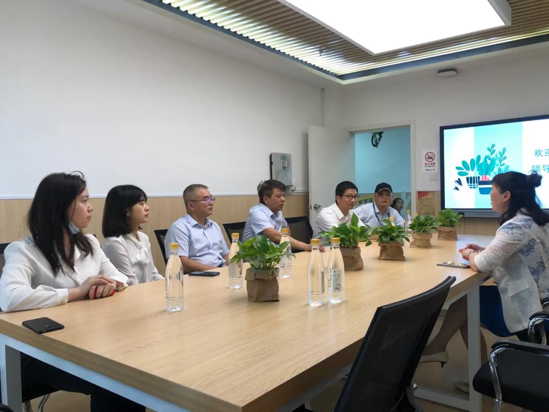 呵護童心,關愛成長——商務區集團開展“六一”兒童節慰問活動